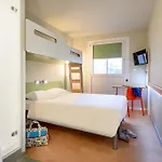 Ibis Budget *