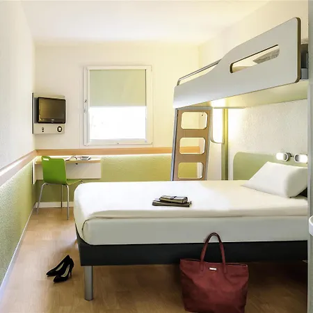 Ibis Budget *