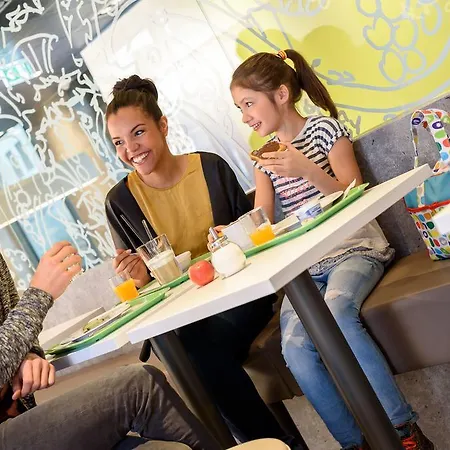 Hotell Ibis Budget *