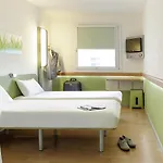 Ibis Budget *