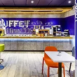 Ibis Budget Hotel *