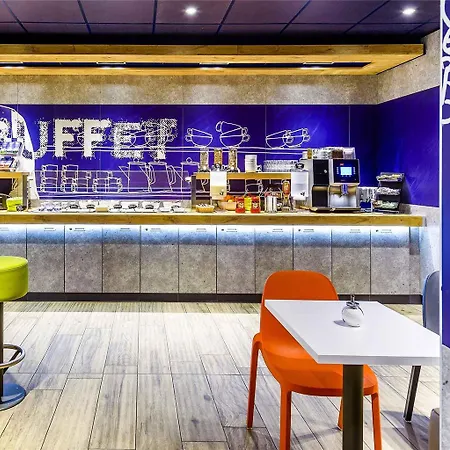 Ibis Budget Hotel *