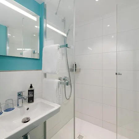 Ibis Budget Hotel *