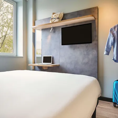 Ibis Budget *